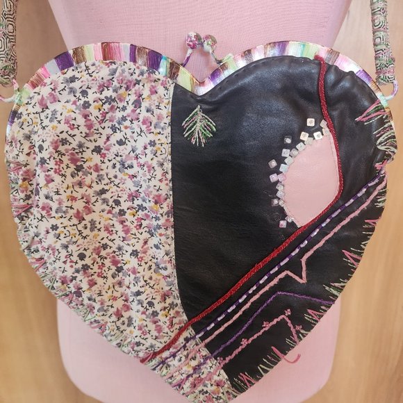Christian Lacroix Bazar Heart Bag! Vintage! Rare! - Picture 4 of 12